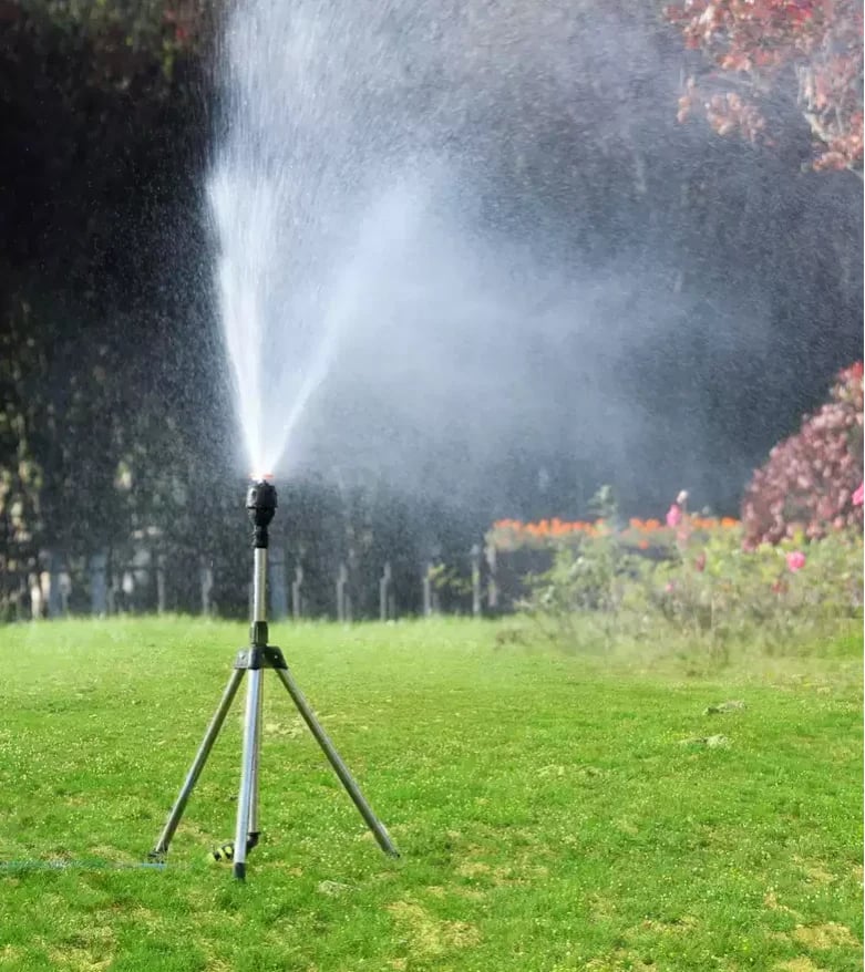 🎁Neujahrsangebot 49 % Rabatt⏳Rotary Irrigation Tripod Telescopic Support Sprinkler aus Edelstahl 