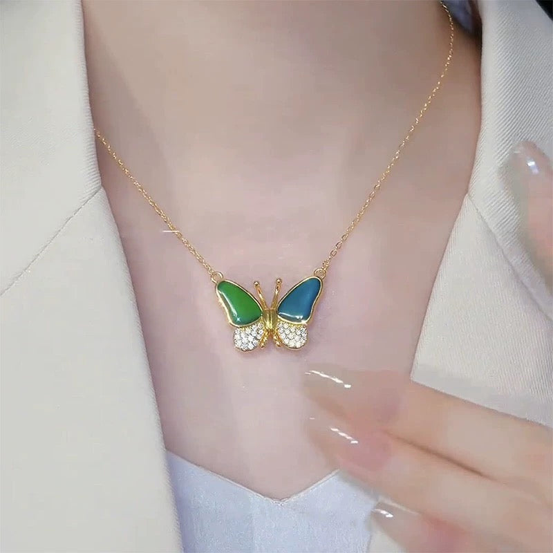 🦋Collar de mariposa que cambia de color